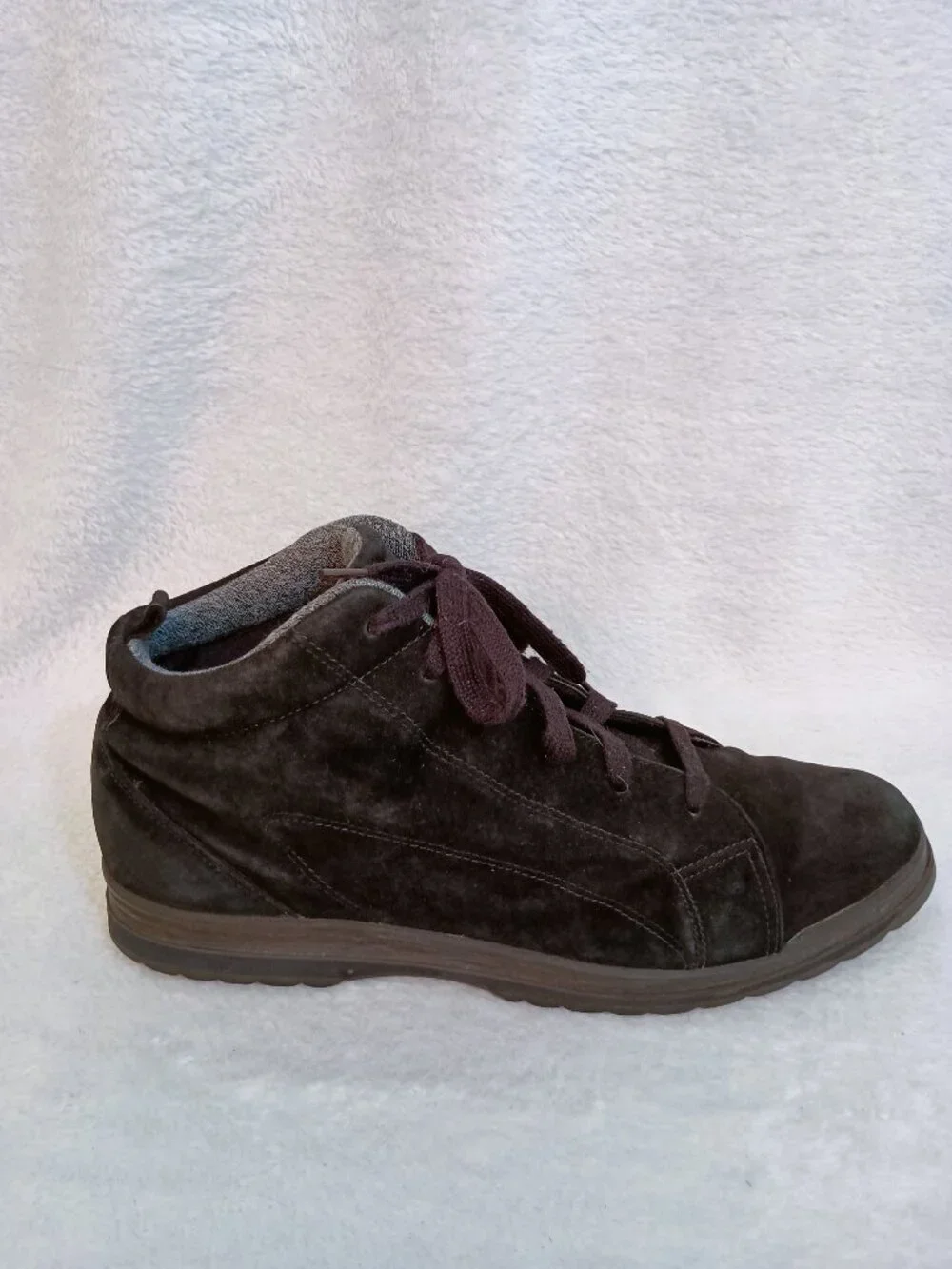 NWOB Vintage BOKS Reebok Black Suede Ankle Sneakers Boots Women's Size 10